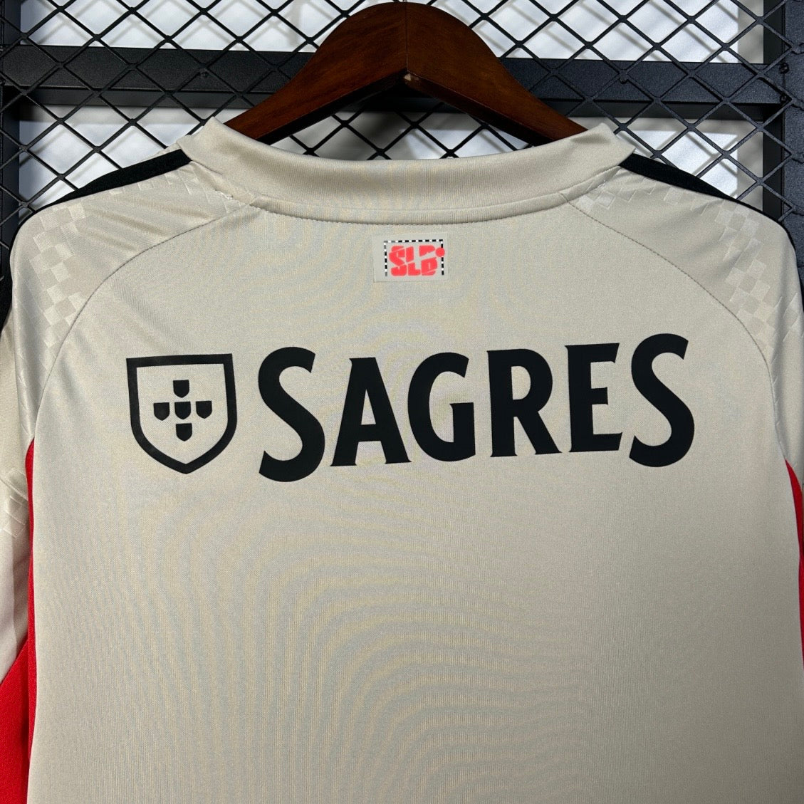 25∕26 Benfica Away