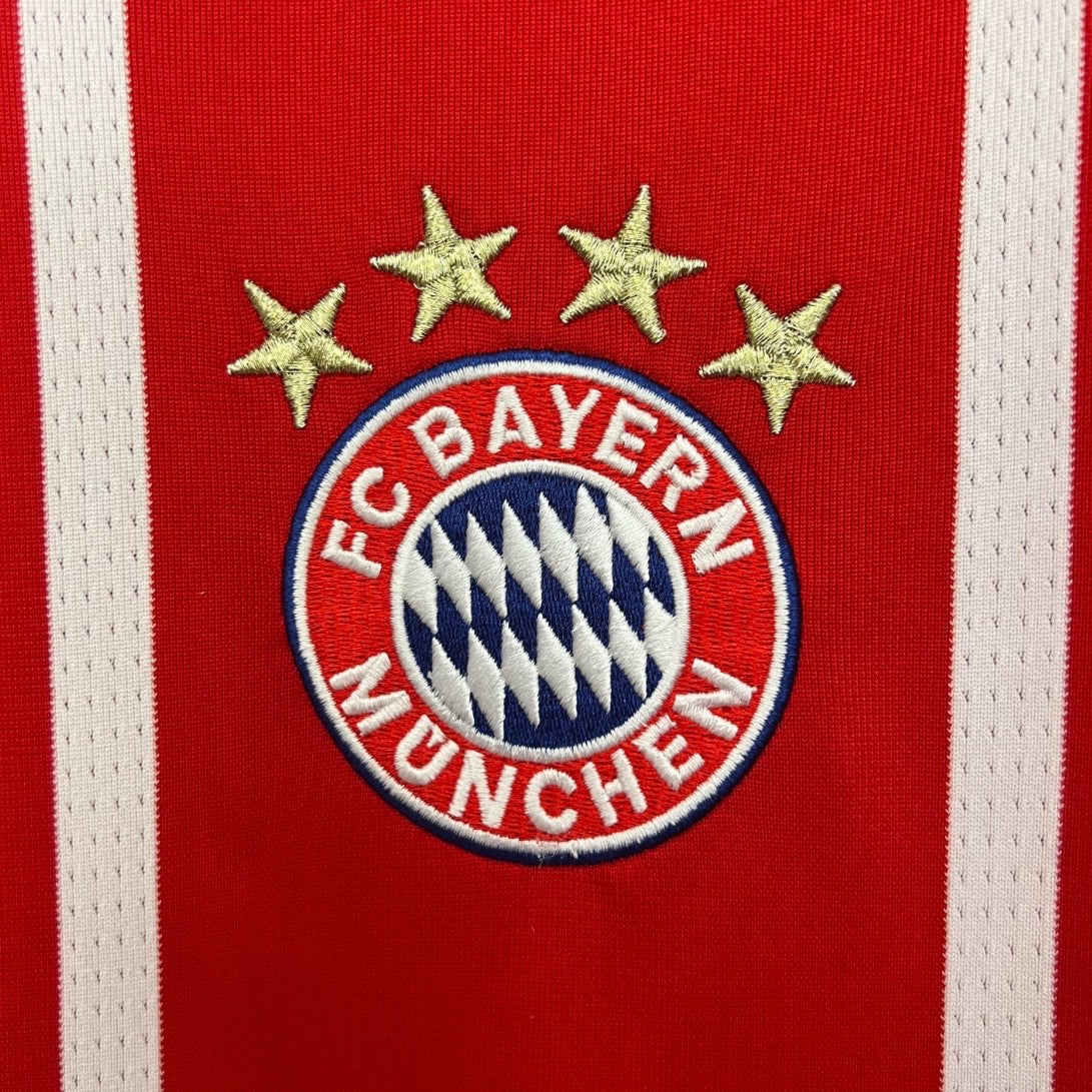 Retro Bayern Munich 17/18 Home