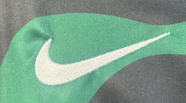 25∕26 Sporting Third away