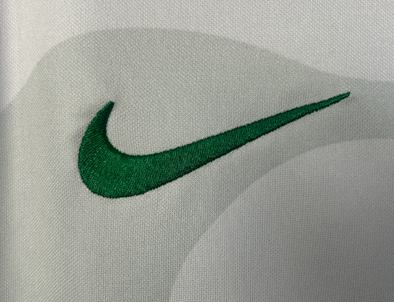 25∕26 Sporting Away