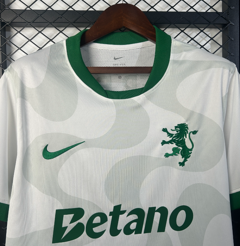 25∕26 Sporting Away