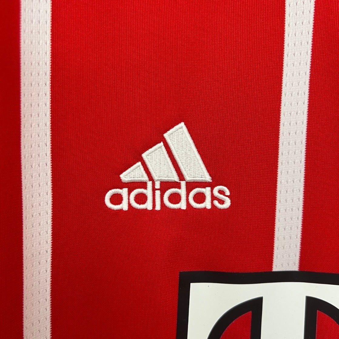 Retro Bayern Munich 17/18 Home