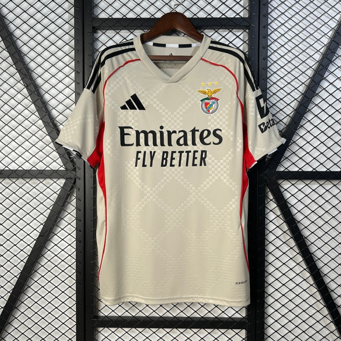 25∕26 Benfica Away