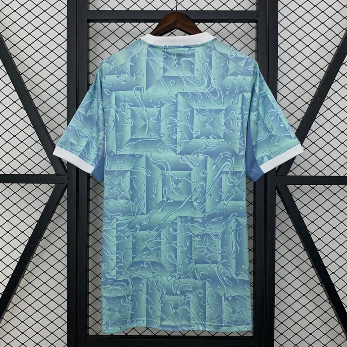 25∕26 Juventus away